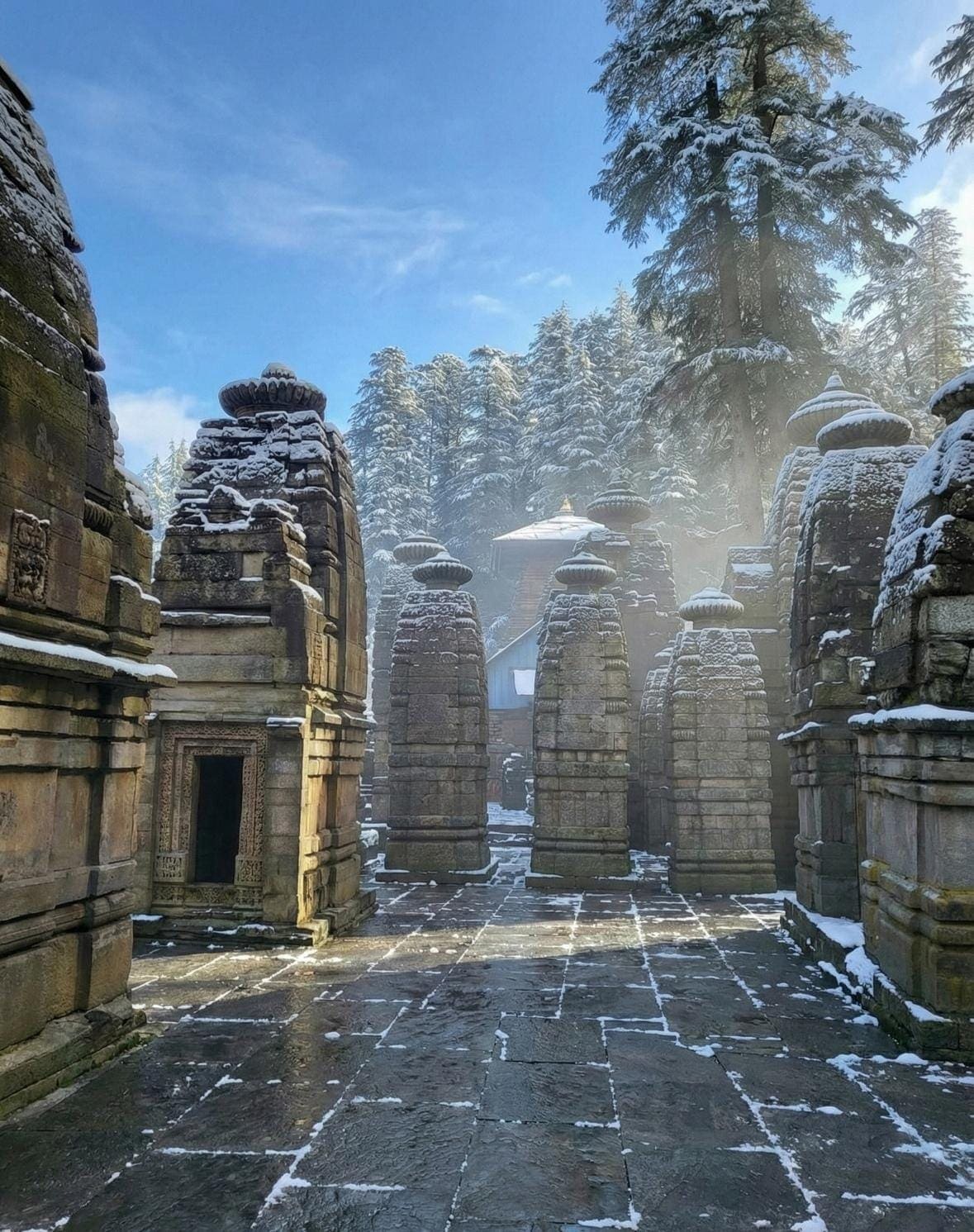 Jageshwar Temple complex