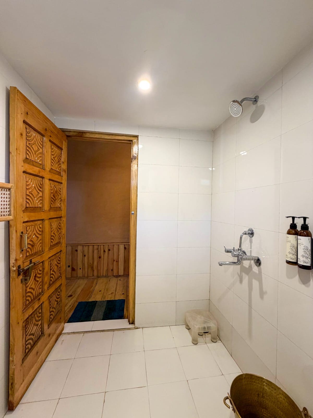 Kutir Suite — ensuite, second view